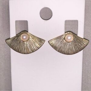 Jewelmint pearl & gold-toned stud statement earrings